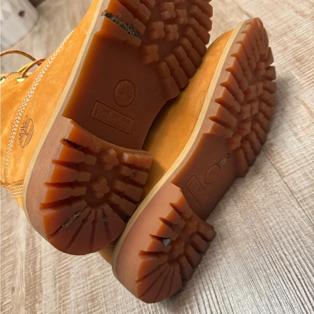 Timberland Boots - Picture 2 of 8